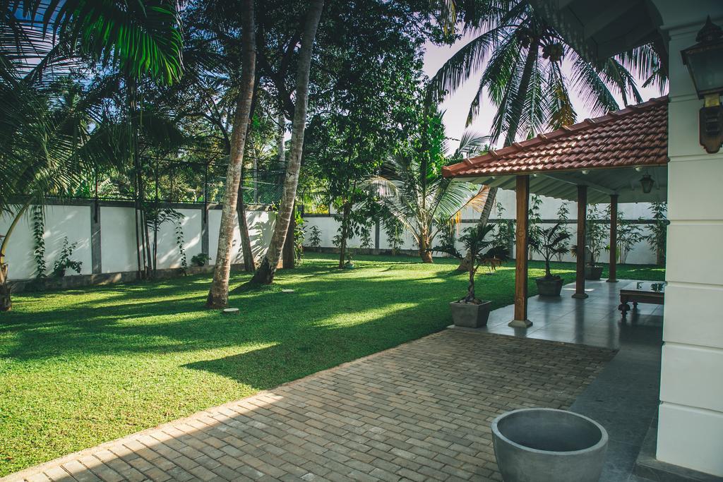 Sisikirana Villa  Unawatuna Esterno foto