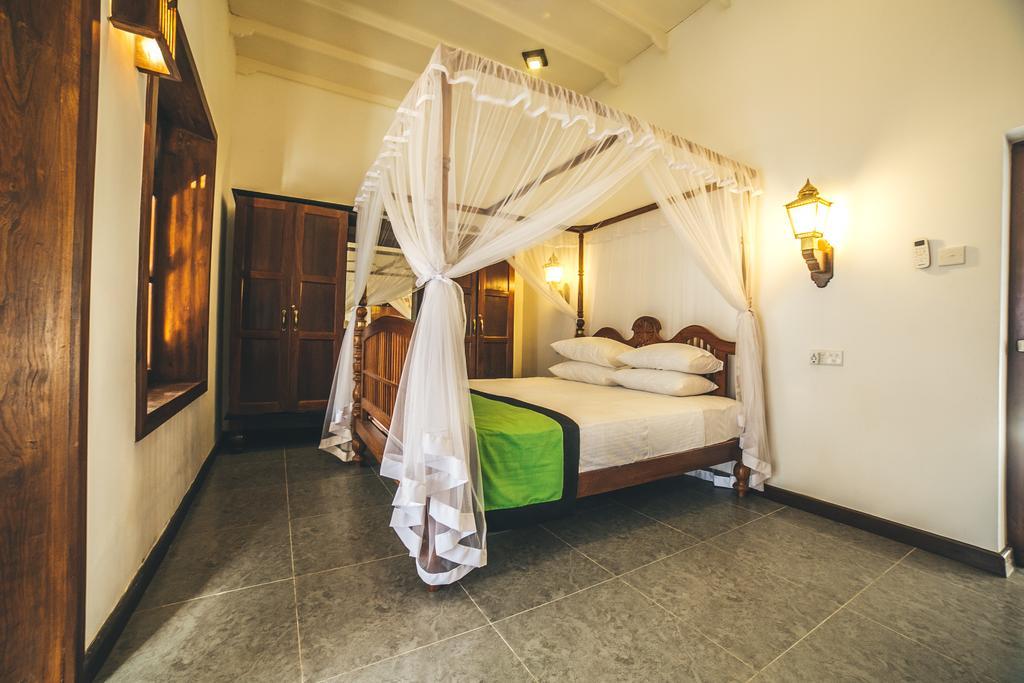 Sisikirana Villa  Unawatuna Esterno foto